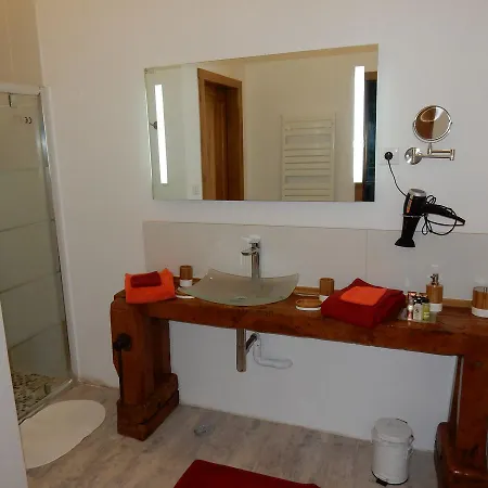 La Faisanderie 16 Bed & Breakfast 3*