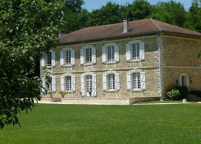 La Faisanderie 16 Bed & Breakfast 3*